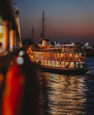 伊斯坦布尔-博斯普鲁斯海峡夜游-Turkey